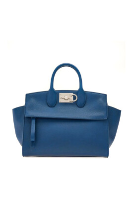 studio-soft-bag-with-gancini