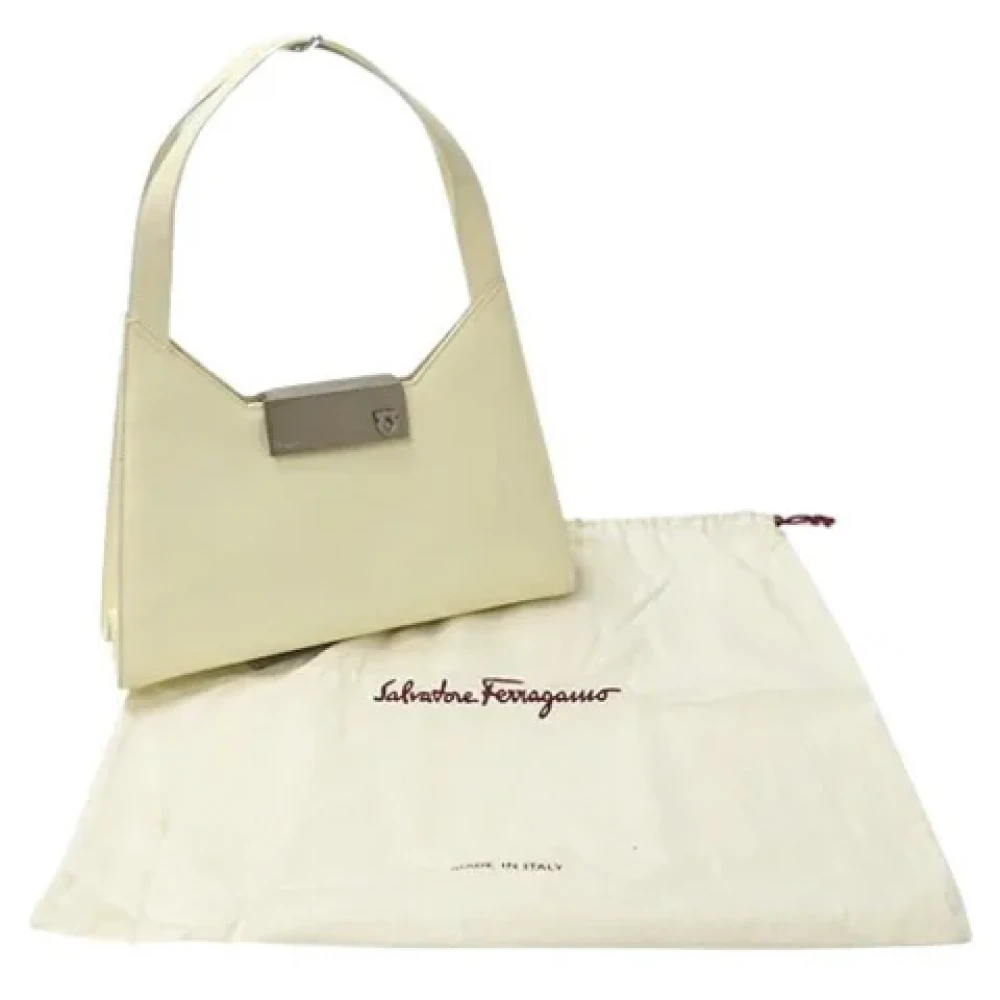 Salvatore Ferragamo Pre-owned Leather shoulder-bags White Dames