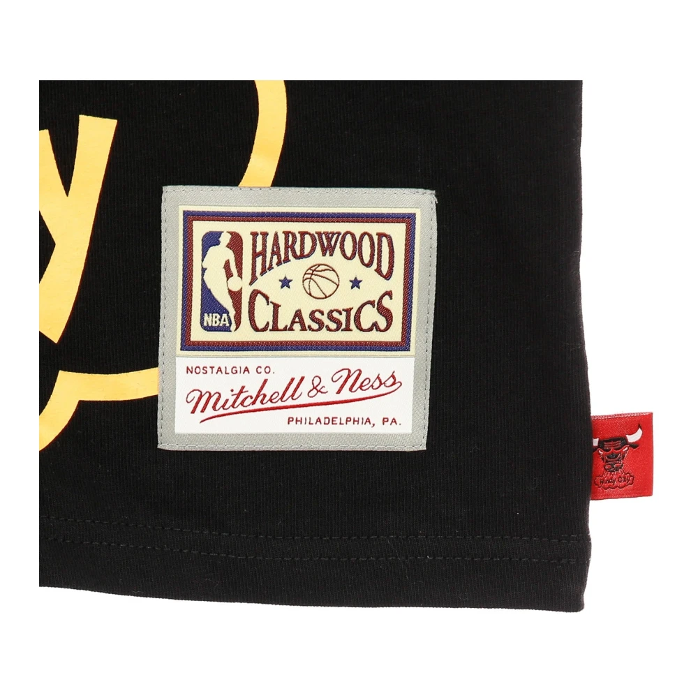 Mitchell & Ness Chicago Bulls Flames Tee Hardwood Classics Black Heren