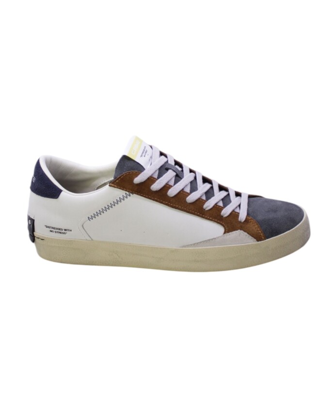 white-leather-low-top-sneakers