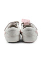 sneakers-en-cuir-ivoire-avec-fleche-rose