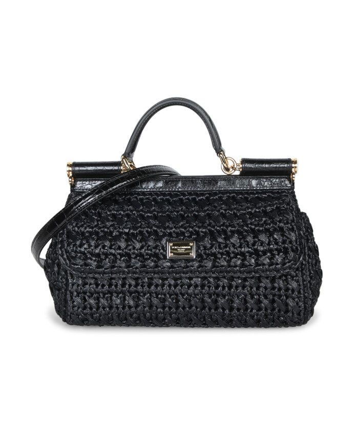 elegant-crochet-bag-classic-silhouette