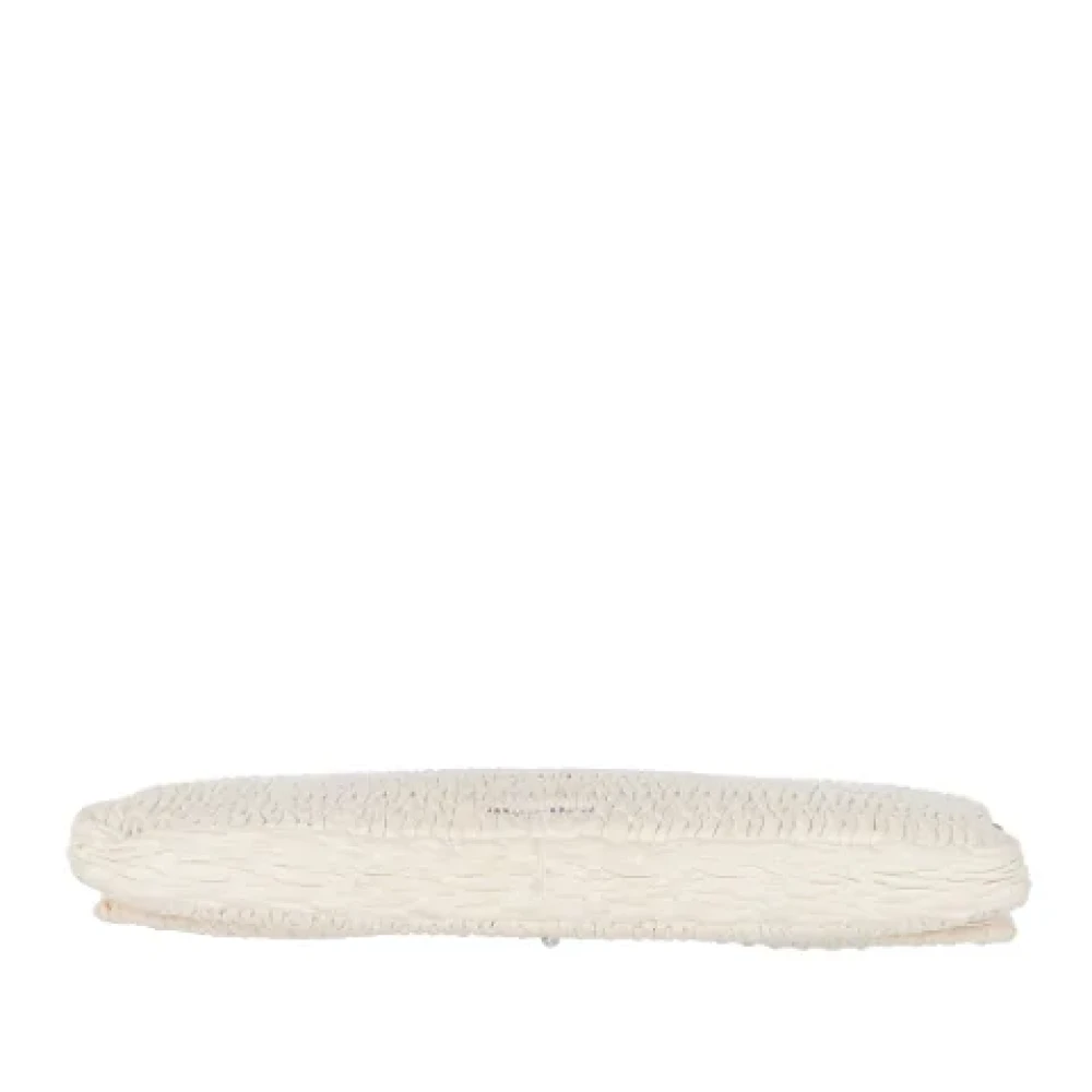 Miu Pre-owned Leather clutches White Dames