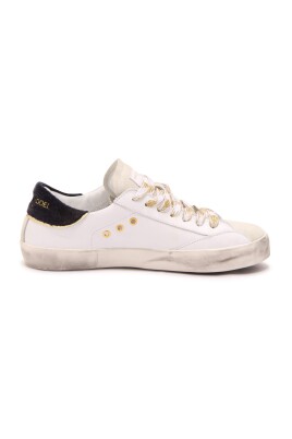 chaussures-a-effet-vintage-fabriquees-en-italie