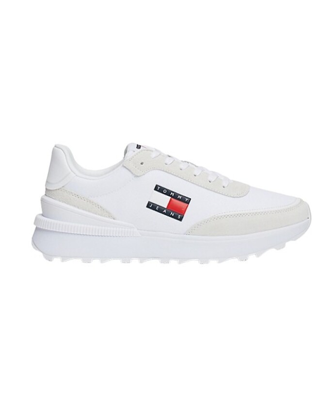 casual-sneakers-for-men-and-women