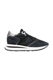 Eleganta svarta sneakers med 4,5 cm klack
