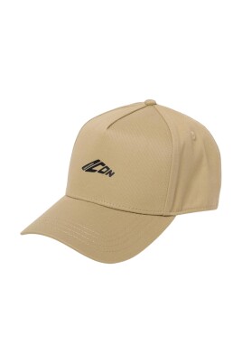 casquette-de-baseball-sportive-avec-visiere