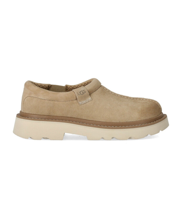 chaussures-slip-on-en-daim-moutarde