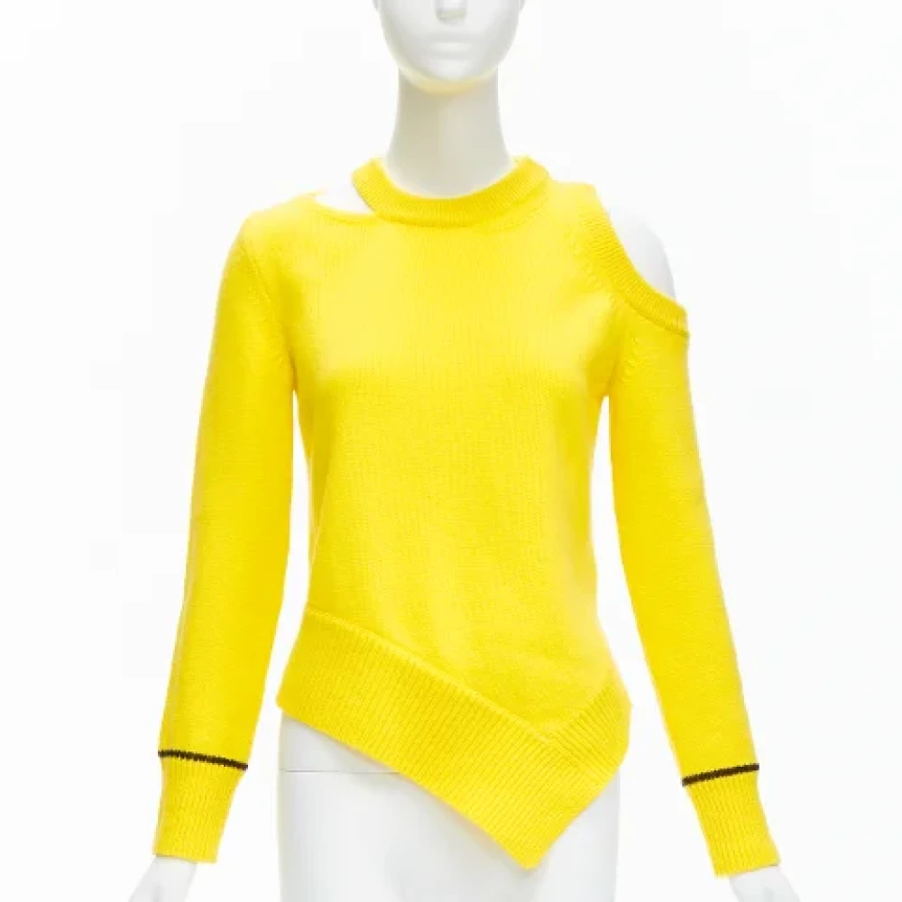 Alexander McQueen Pre-owned Wool tops Yellow Dames