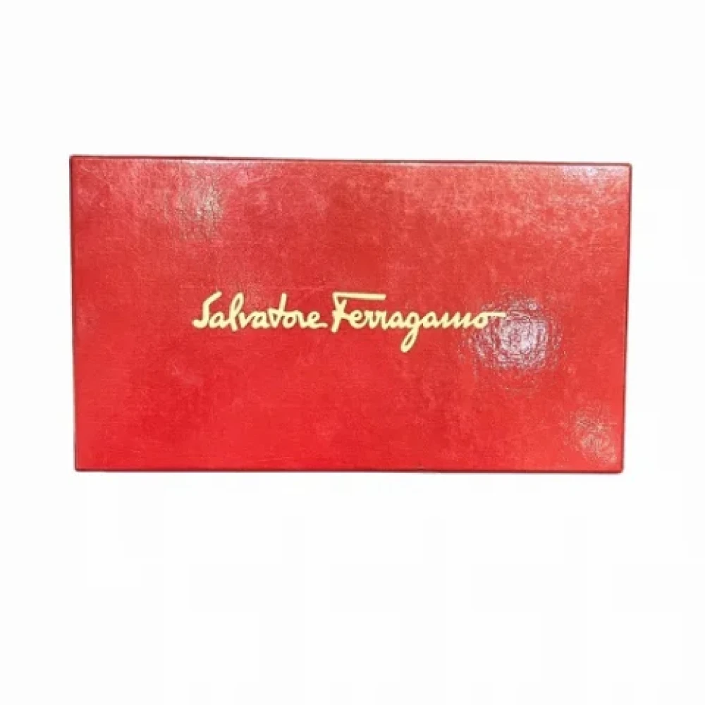 Salvatore Ferragamo Pre-owned Leather wallets Orange Dames