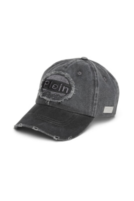 sporty-baseball-cap-in-black
