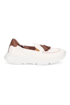 white-sneakers-with-futuristic-style