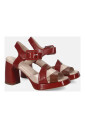 sandales-rouges-en-cuir