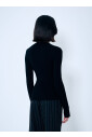 pull-a-col-roule-a-panneaux-transparent