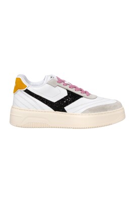 white-leather-sneakers-with-glitter-detailing
