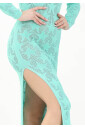 robe-longue-en-tricot-vert-avec-broderie-etoile