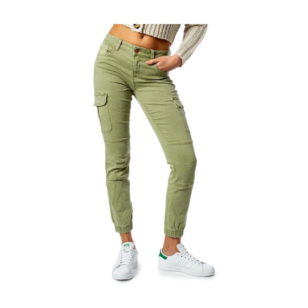 Only Women's Green Cotton Cargo Pants With Multiple Pockets