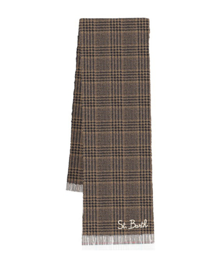 echarpe-marron-pour-un-look-elegant