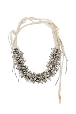 metallic-necklace-with-metal-pendants
