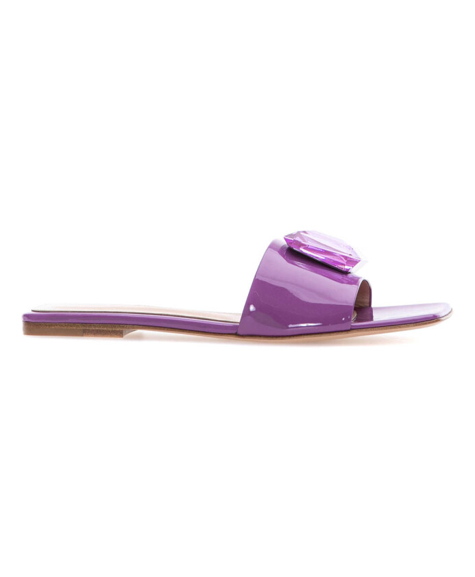 stylish-slides-sandals