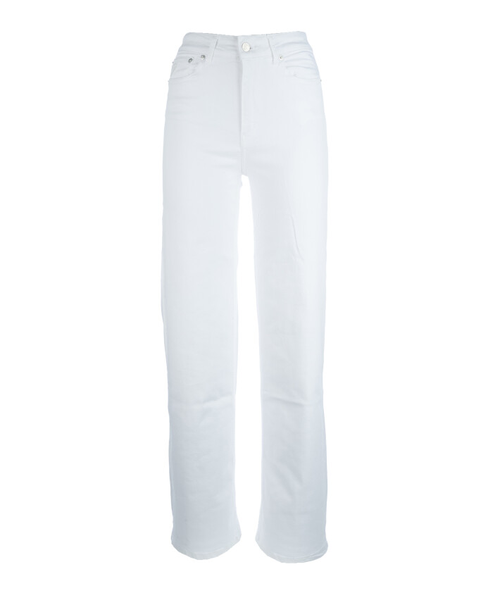 jeans-en-denim-classiques-pour-un-usage-quotidien