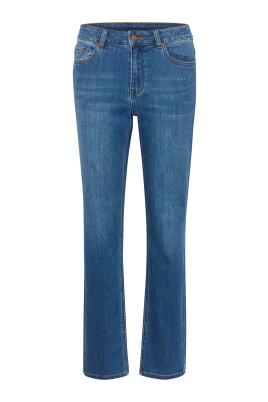 smart-straight-leg-jeans-with-mid-rise-waist-and-classic-pockets