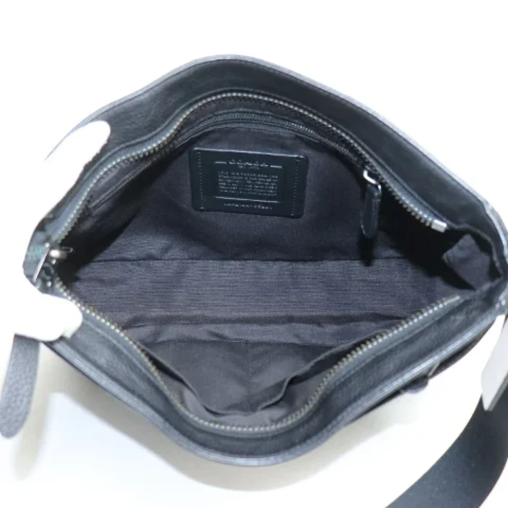 Coach Pre-owned Canvas crossbody-bags Black Dames