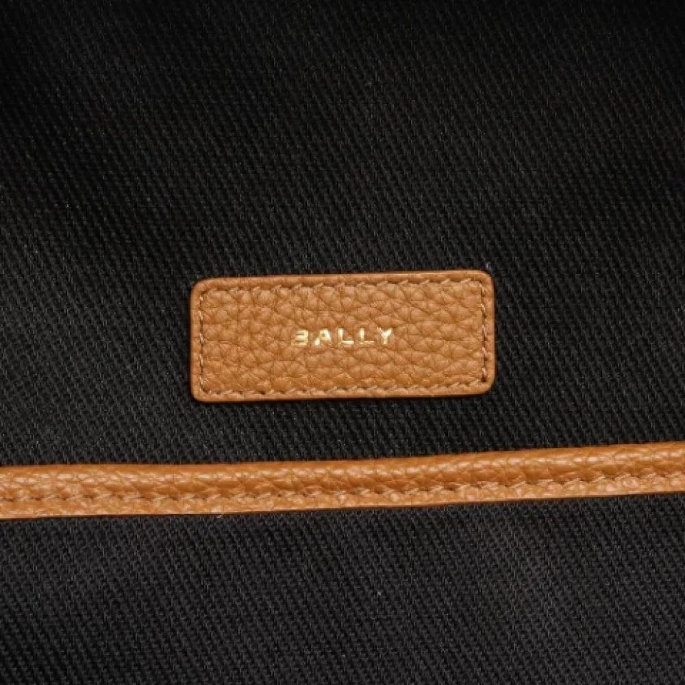 Bally Pre-owned Canvas shoulder-bags Brown Dames