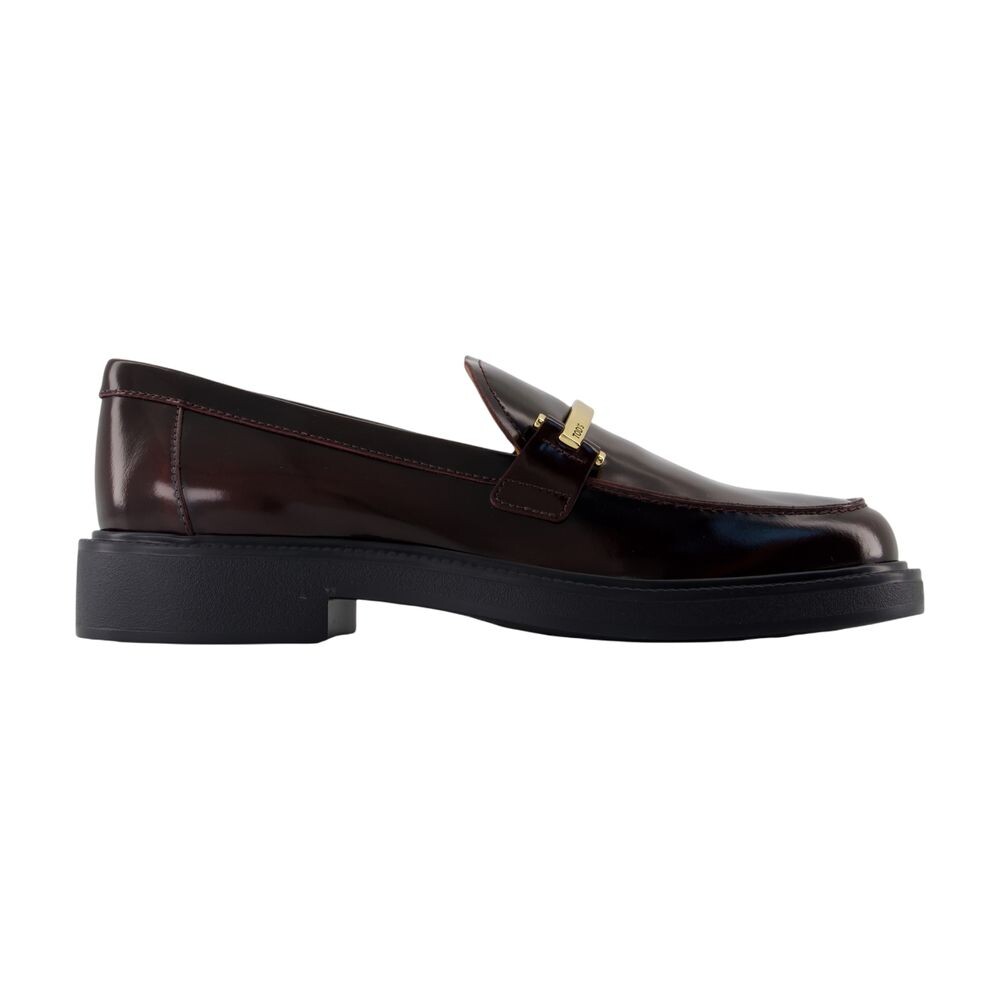 Shop fashion from Tod's