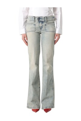 light-wash-wide-leg-jeans