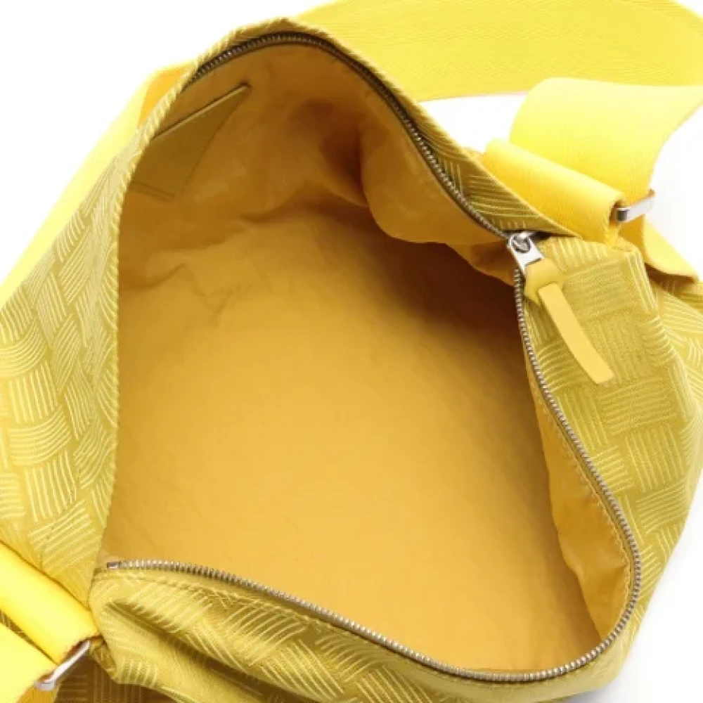 Bottega Veneta Vintage Pre-owned Fabric clutches Yellow Dames