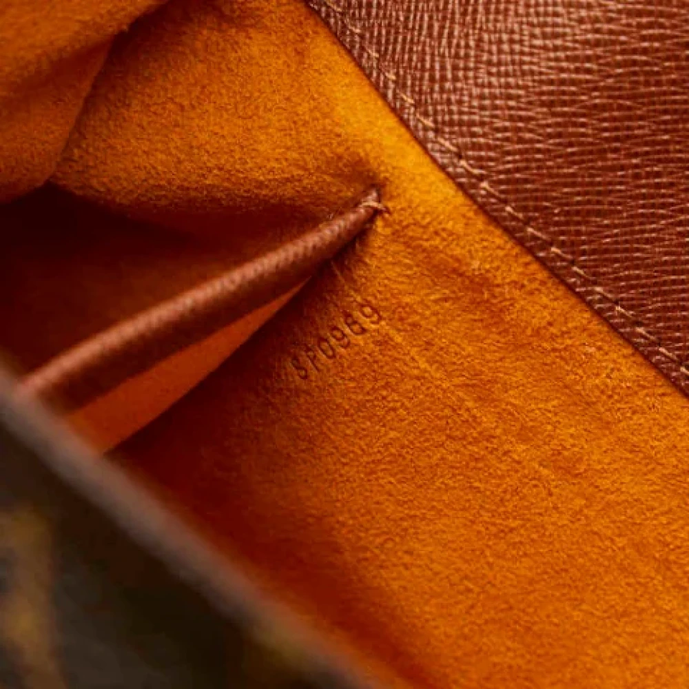 Louis Vuitton Vintage Pre-owned Plastic shoulder-bags Brown Dames