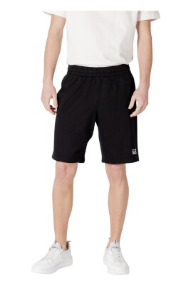 black-cotton-shorts-with-front-pockets