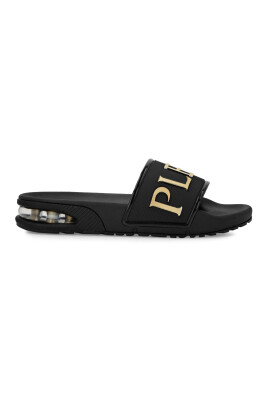 black-flip-flops-and-sliders