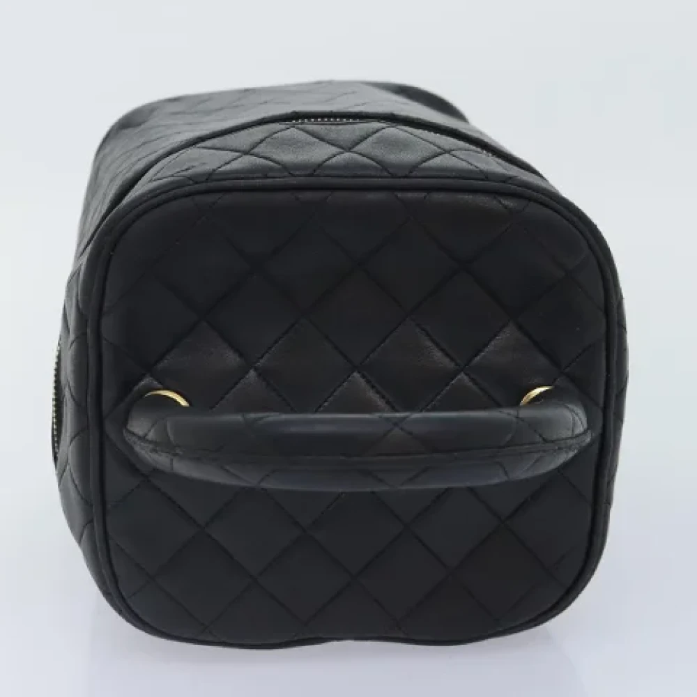 Chanel Vintage Pre-owned Leather pouches Black Dames