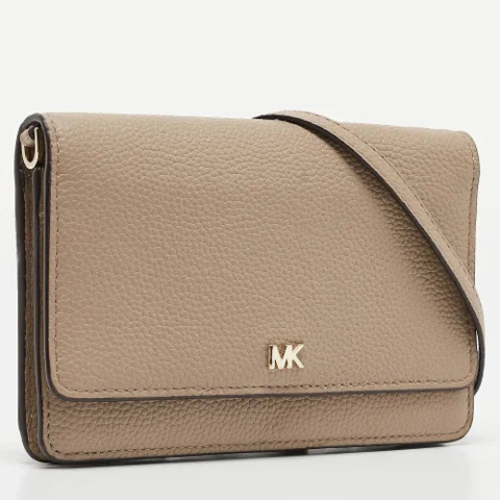 Michael Kors Pre-owned Leather wallets Beige Dames