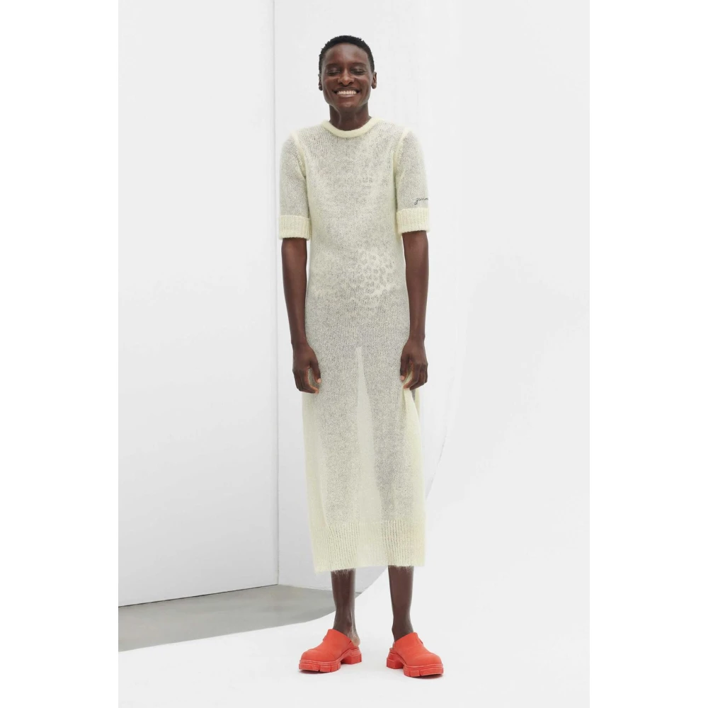 Ganni Stijlvolle O-Neck Midi Jurk Beige Dames