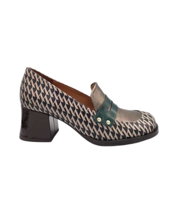 geometric-leather-moccasin