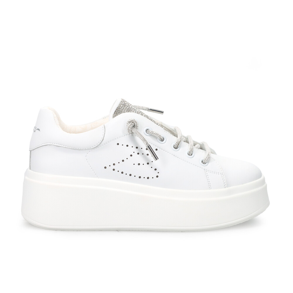 Witte sneakers met cheap plateauzool