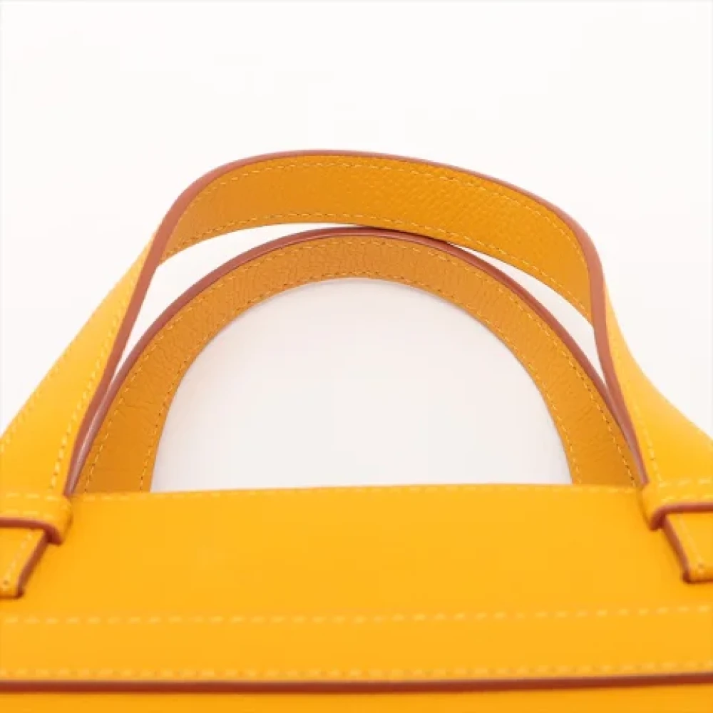 Loewe Pre-owned Leather handbags Yellow Dames