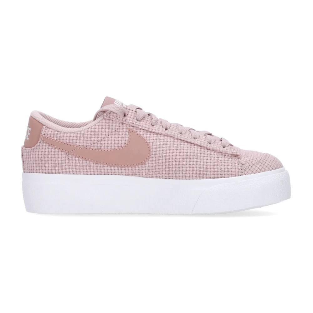 Nike - Shoes > Sneakers - Pink - Nike - Modalova