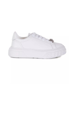 stylish-casual-sneakers