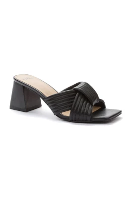 Eleganta öppna mules