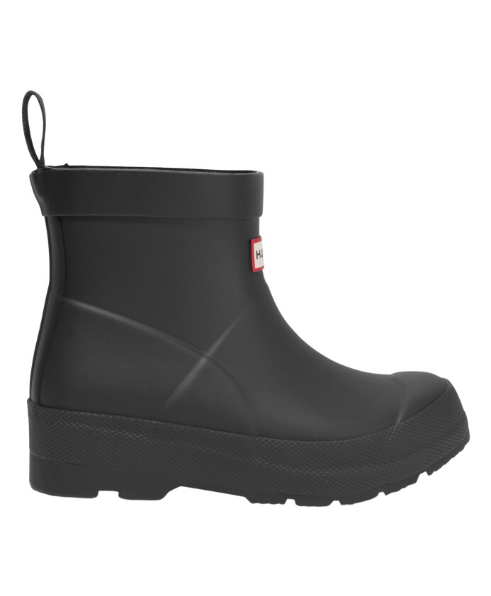 kids-play-wellington-boots