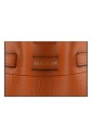 petit-epaule-orange-en-cuir