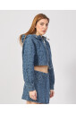 veste-en-denim-bleu-avec-lettrage-all-over