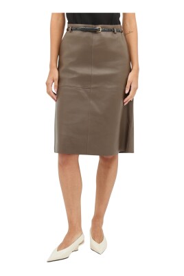 jupe-en-cuir-a-panneaux