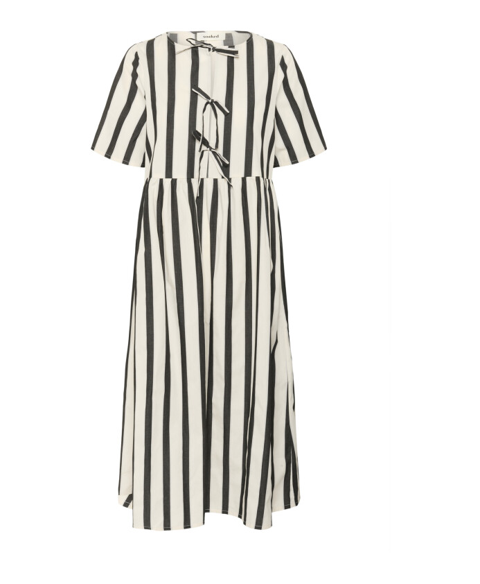 robe-rayee-noir-et-blanc
