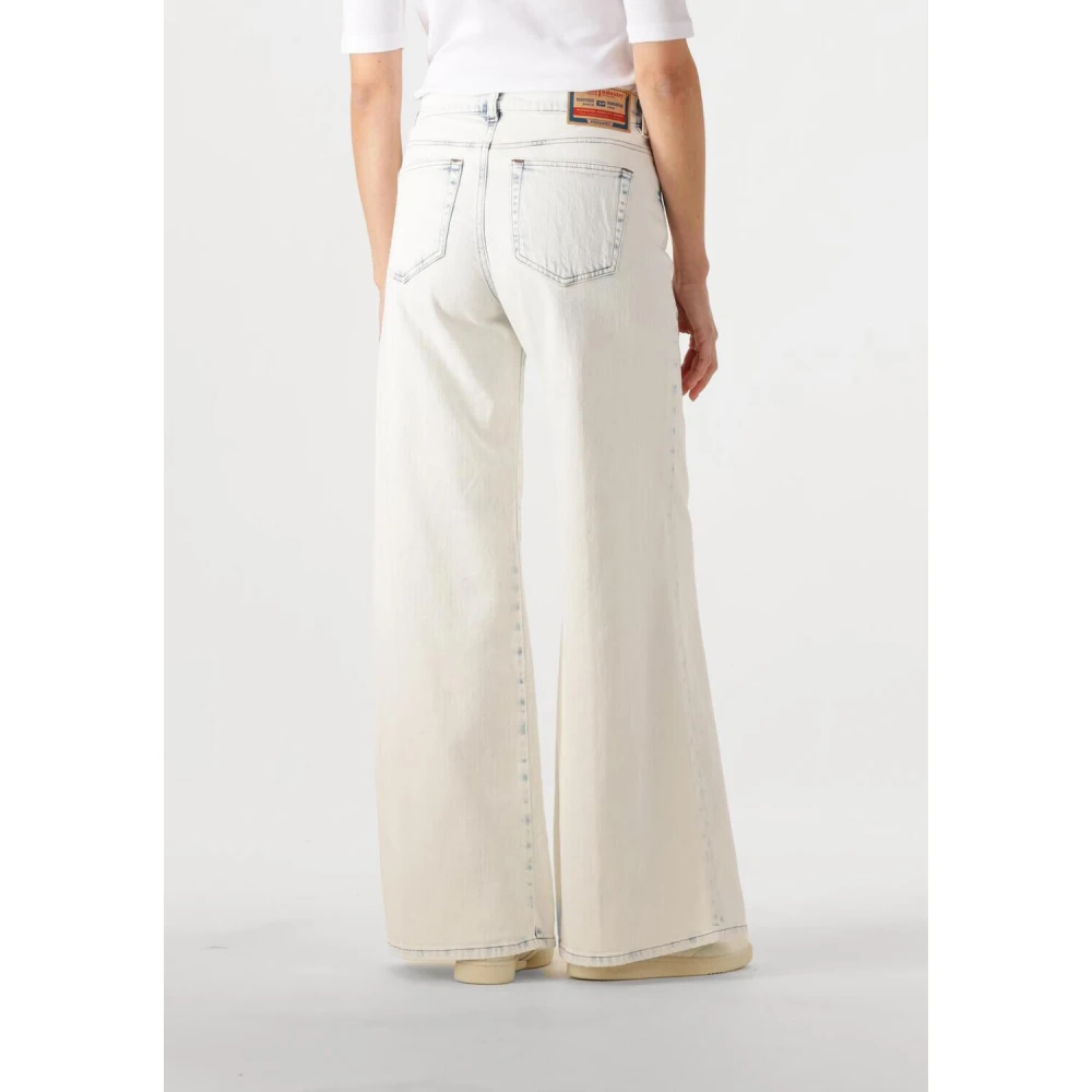Diesel Retro Flared Jeans in Lichtblauw White Dames