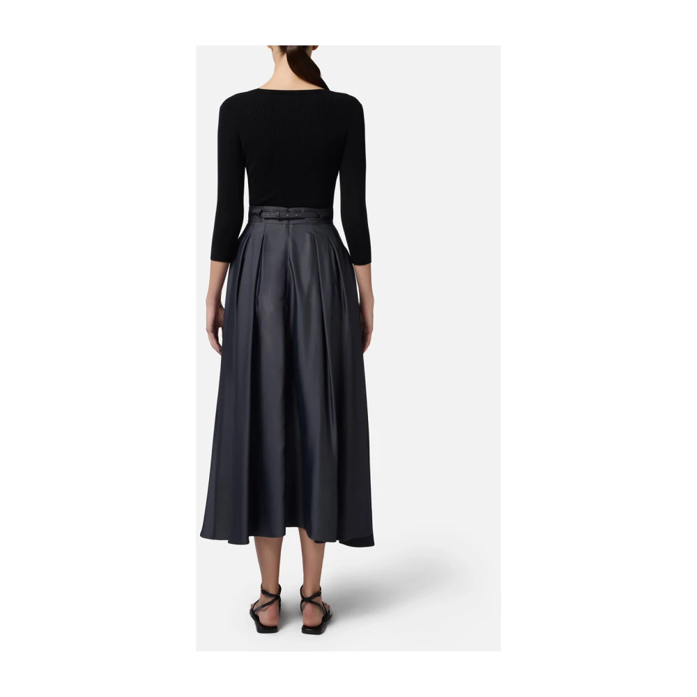 Elisabetta Franchi Zwarte Trui met V-hals en Gouden Details Black Dames